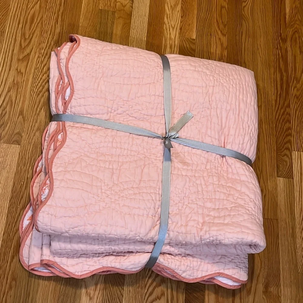 Anthropologie Iluka Cotton Floral Quilt Size King with 2 Shams NWT